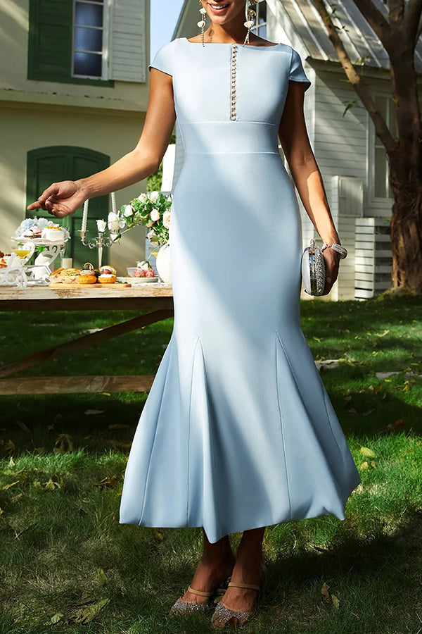 Elegant Pearl Accented Slim Dress