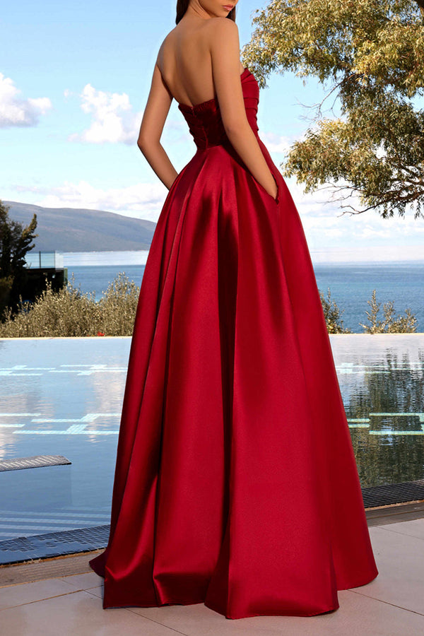 Elegant Strapless Pleated Waist-Cinching Dress